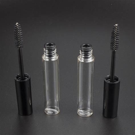 If you recently purchased a lash or eyebrow serum and it didn't come with an applicator brush, you may be wondering how you can apply it without going and buying a. clear mascara tubes - CosPack