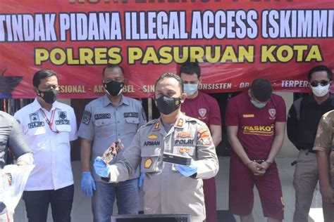 Salah Sambung Nomor Dalam Spanduk Parkir Gratis Indomaret Di Bekasi