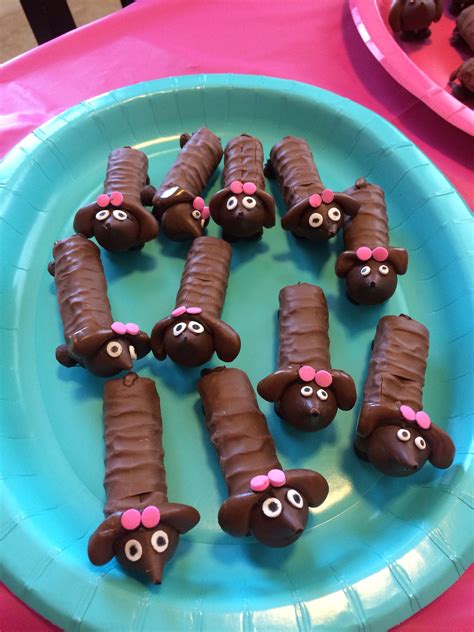 We Made These Chocolate Dachshunds For My Friends Dachshund Themed