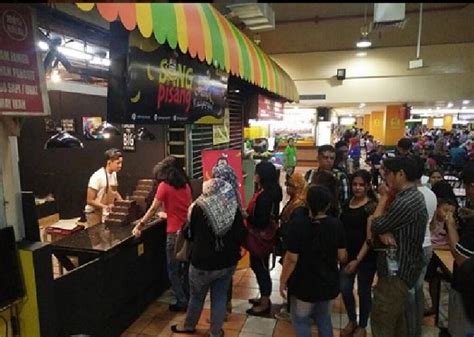 Kaesang pangarep, putra bungsu jokowi, terkenal dengan karakternya yang unik putra bungsu presiden ri yang ketujuh ir. Kaesang Pangarep Buka Gerai Pisang di Palembang - Bisnis ...