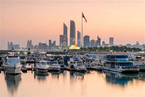 Abu Dhabi Sunrise Stock Photo Download Image Now Istock
