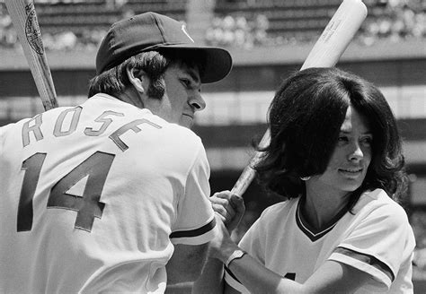 Cincinnati Reds Pete Rose And Wife Karolyn On Aug 5 1973 Ap