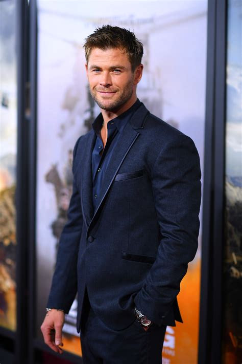 But the actor's physique is looking even more super. Watch Chris Hemsworth Do a Truly Impressive No-Equipment ...