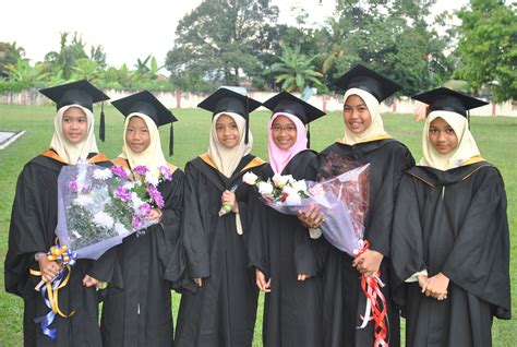 I think sk saujana impian mp3 & mp4. SK SAUJANA IMPIAN 2, KAJANG: HARI GRADUASI SKSI 2