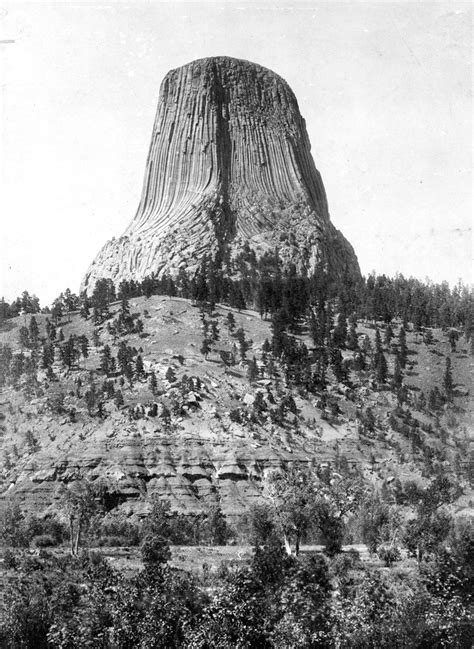 Devils Tower National Monument