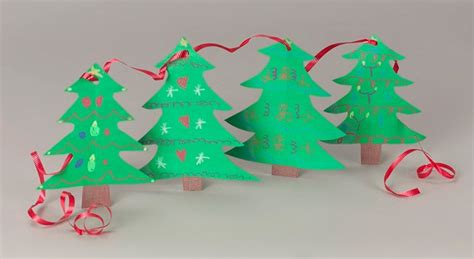Christmas Tree Garland Craft