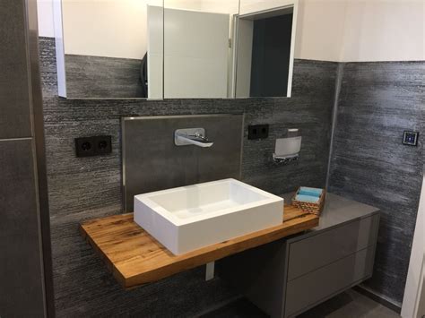 Viel mehr als nur fliese. Wandgestaltung im Badezimmer | Badezimmer fußboden ...