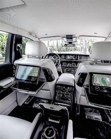 Inside The Rolls Royce Phantom Car Interior Luxury Cars Rolls Royce