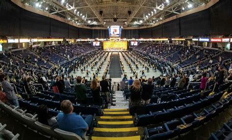 Photos College Of Saint Rose Commencement