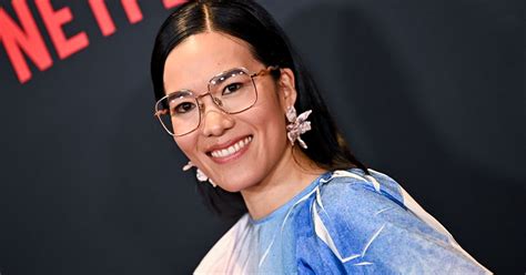 Ali Wong Says She Hates Eating Asian Food With Non Asian People Huffpost Uk Entertainment