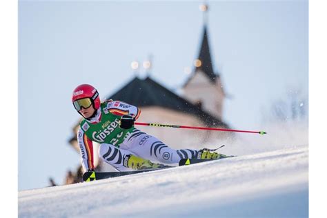 Vielleicht ist es beim skifahren oder fußballspielen passiert: Kreuzbandriss: Skirennfahrerin Schmotz fällt lange aus