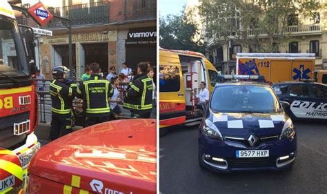Al menos dos personas murieron tras una fuerte explosión que ha provocado el derrumbe de parte de un edificio en el centro de madrid, reportó la televisión española tve. Madrid Metro EXPLOSION: Commuters flee in panic fearing bomb, several injured | World | News ...
