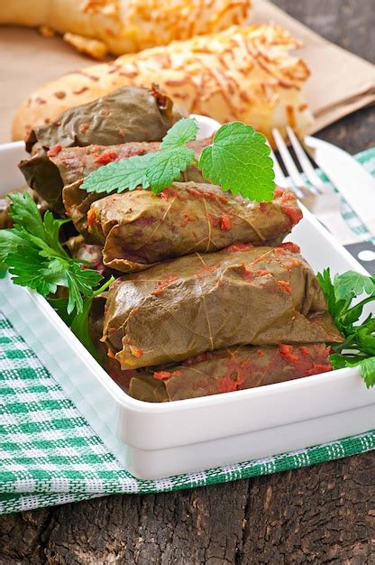 Dolma Feuilles De Vigne Farcies Cuisine Turque Et Grecque
