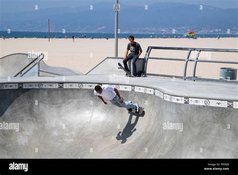 Venice Beach Skatepark Two Skateboarders Stock Photo Alamy