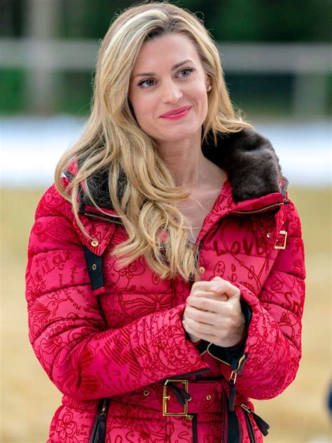 Red Puffer Coat Red Coat Brooke Dorsay Hottest Celebrities Celebs