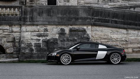 Every component and detail, right down to its tapered design. 2017 Audi R8 V10 (Black, US-Spec) - Side | HD Wallpaper #12
