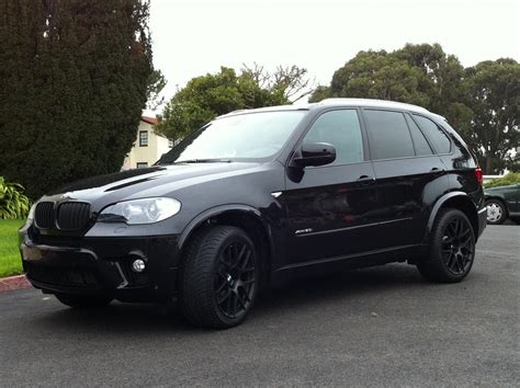 Bmw x3 white with black rims. Appreciate 0