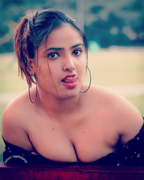 hottest actress of bold web series right now r ulluappactresses