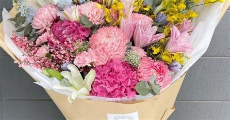 Lilies Bouquet Singapore Buy Flowers Online Petite Fleur