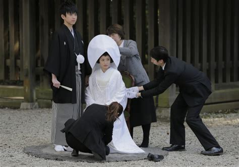 Anorak News The Japanese Solo Wedding Service For Lonely Princesses