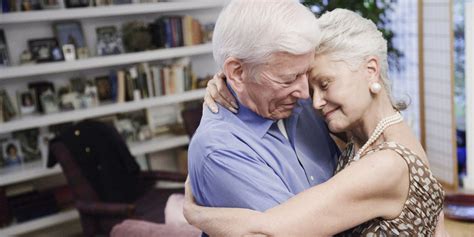 Senior-Couple-Love Elderly-Couple Couple-in-Love | Couple ...