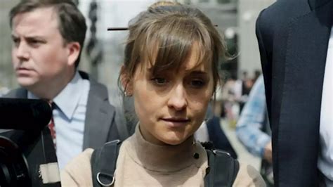 Tv Actor Allison Mack Enters Prison In Nxivm Sex Slave Case