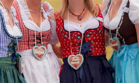 19 festive oktoberfest party ideas decorations and outfits