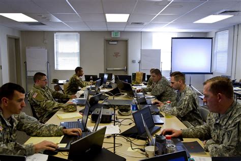 Guard And Reserve Soldiers Team Up For Cyber Defense Article The