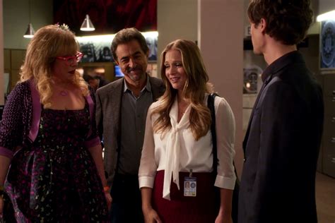 Exclusive Criminal Minds Sneak Peek Jjs Back And Gets One Helluva Party Tv Guide
