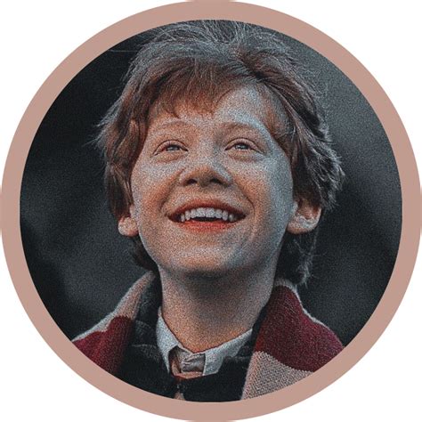 Ron Weasley Pfp In 2021 Harry Potter Images Harry Potter Profile