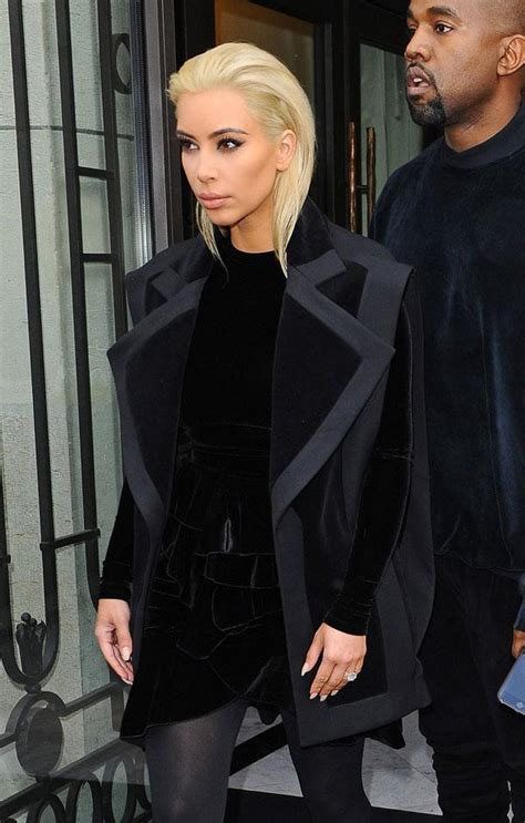 Kim Kardashian Dyes Her Hair Platinum Blonde See Her Edgy New Look