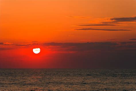 Beim Sonnenuntergang Am Strand Foto And Bild Deutschland Europe