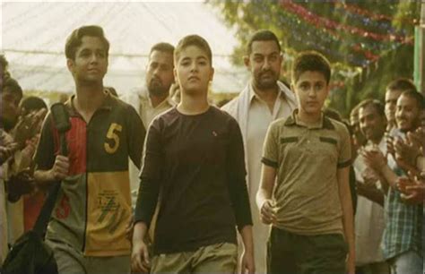 आमिर खान के दंगल ट्रांसफॉरमेशन ने चौंकाया तो ऑन स्क्रीन बेटियां कर