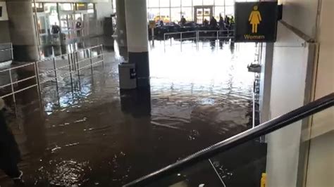 Terminal 4 Arrivals Reopens At Jfk Airport Following Water Main Break
