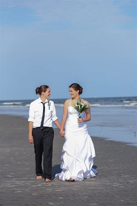 From the warm sandy beach to the cobblestone paved streets, both tybee island and savannah have many events and activities for you. Best 28 Tybee Island Elopements ideas on Pinterest ...