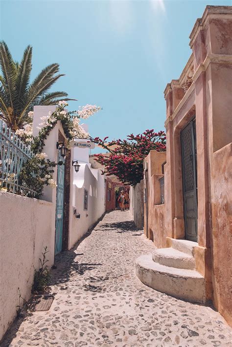 Helpful Tips For Traveling The Greek Islands • The Blonde Abroad