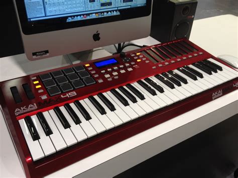 Akai MAX49 全能MIDI键盘第一时间上手 - midifan：我们关注电脑音乐