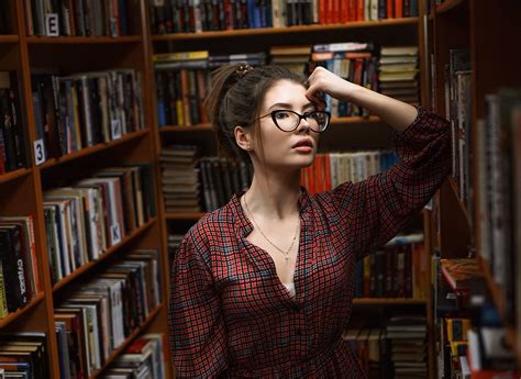 Reading Books Books To Read Library Girl Librarian Style Iranian Women Nerdy Girl