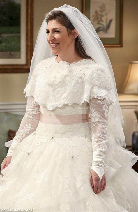 The Big Bang Theory Mark Hamill Officiates Sheldon And Amys Wedding
