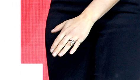 Scarlett johansson's engagement ring is essentially a solitaire setting, although a very innovative one. Details on Scarlett Johansson's Engagement Ring - PureWow