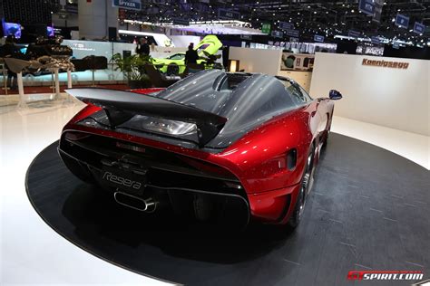 Despite exterior and interior design similarities, and why not but the curb weight of regera, with all the liquids added, is only 233 kg more than that of agera rs's. Geneva 2017: Koenigsegg Regera Production Spec - GTspirit