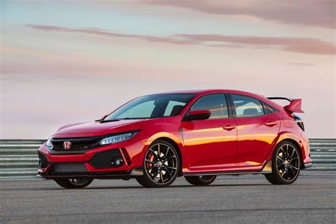 A car only honda could make. Honda Civic Type R 2017, disponible desde $34,775 dólares ...