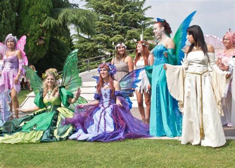 Tra i punti di riferimento più importanti della zona ci sono castello maniace e chiesa di san. La Festa delle Fate, l'evento fantasy che richiama turisti ...