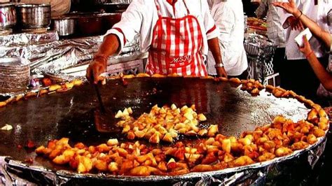 Best Street Food In Delhi 2023 Top 32 Delights From The Streets
