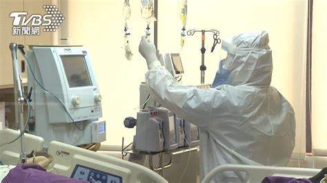 今日新增確診數 = (cdc發佈之新增確診數) 請點此連結, 查閱校正回歸相關資料. 彰化1確診女子對護理師吐口水叫囂 轉院後趨穩定│新冠肺炎│重 ...