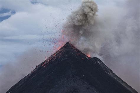 Predicting Volcanic Eruptions Real Time Infrasound Monitoring Can Help