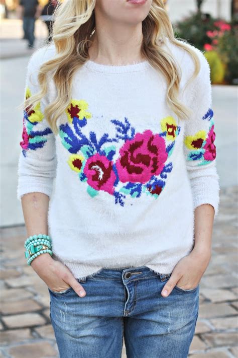 A Sweater With Flowers On It The Pretty Life Girls