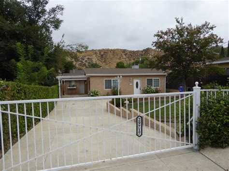 Find santa clarita properties for rent at the best price. #Castaic 1-Bedroom for #Rent | Schedule a Showing | 29717 ...