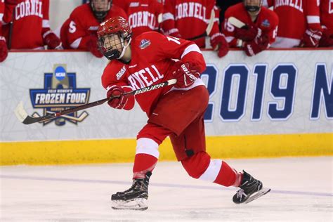 Sb Nations Womens College Hockey Division I Poll Crashing Contenders