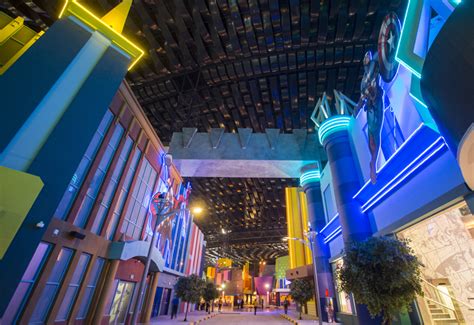 In Pictures Worlds Largest Indoor Theme Park Opens In Dubai